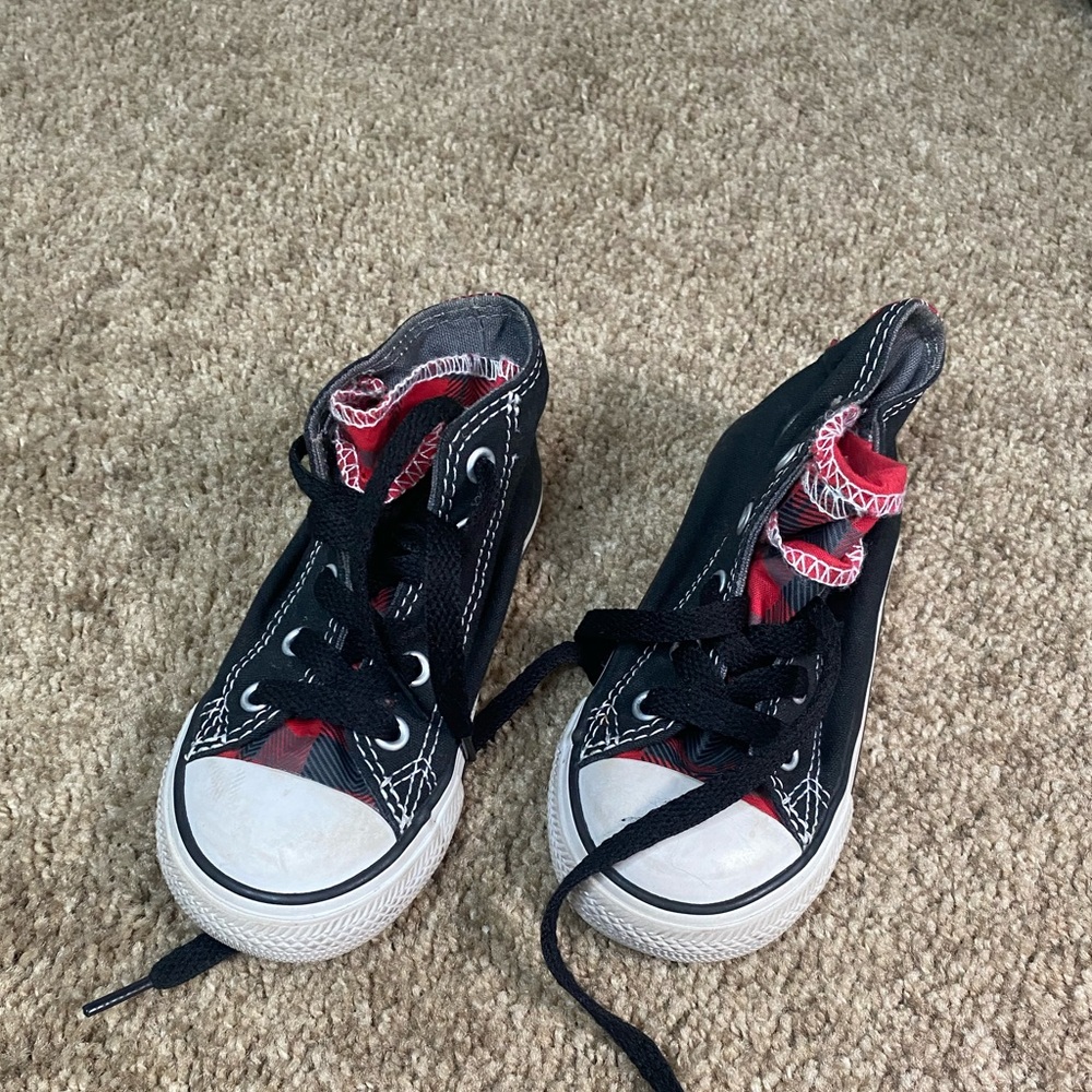Toddler chucks size 7